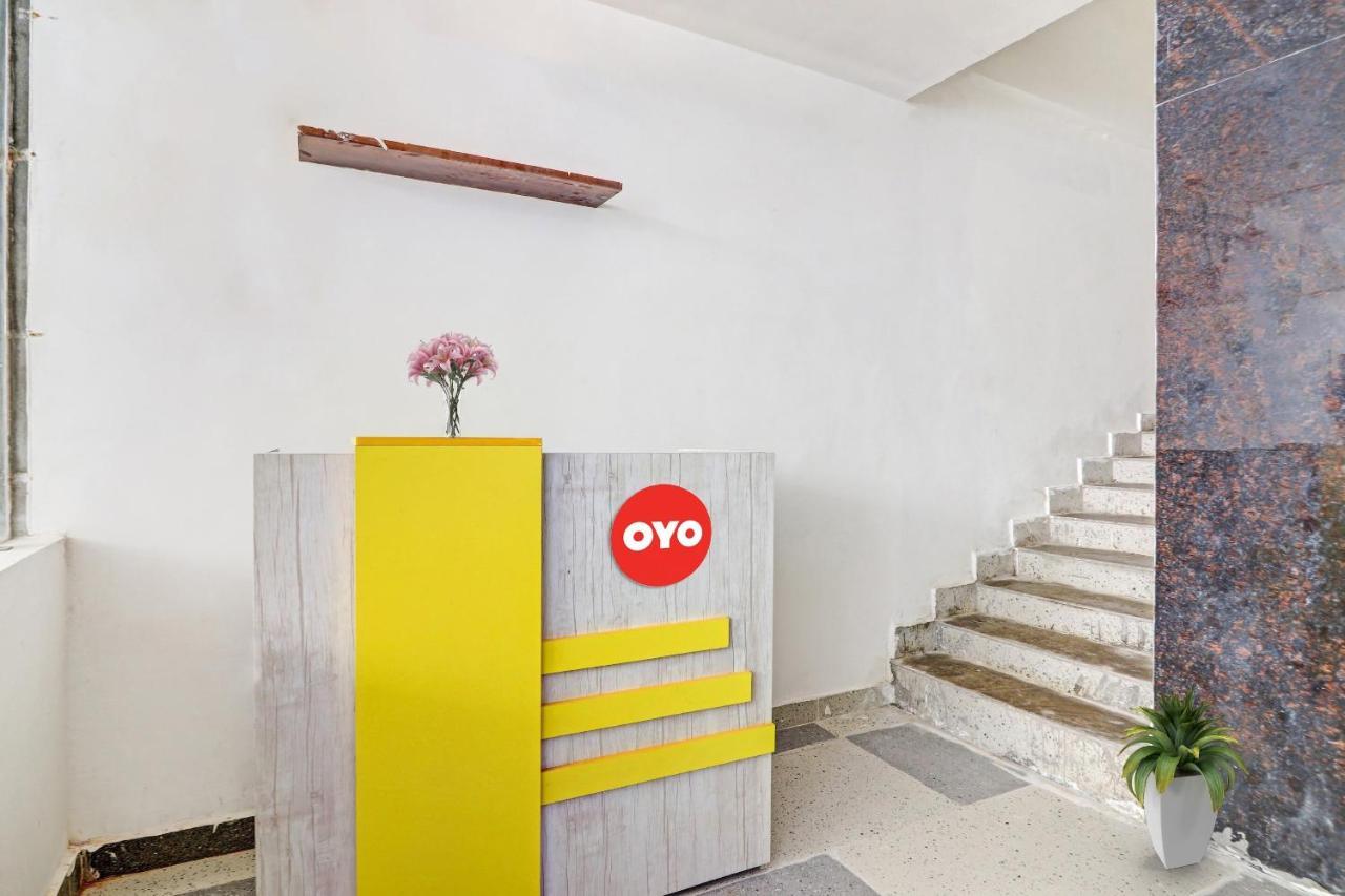 Hotel O Night Eye Hyderabad Exterior foto