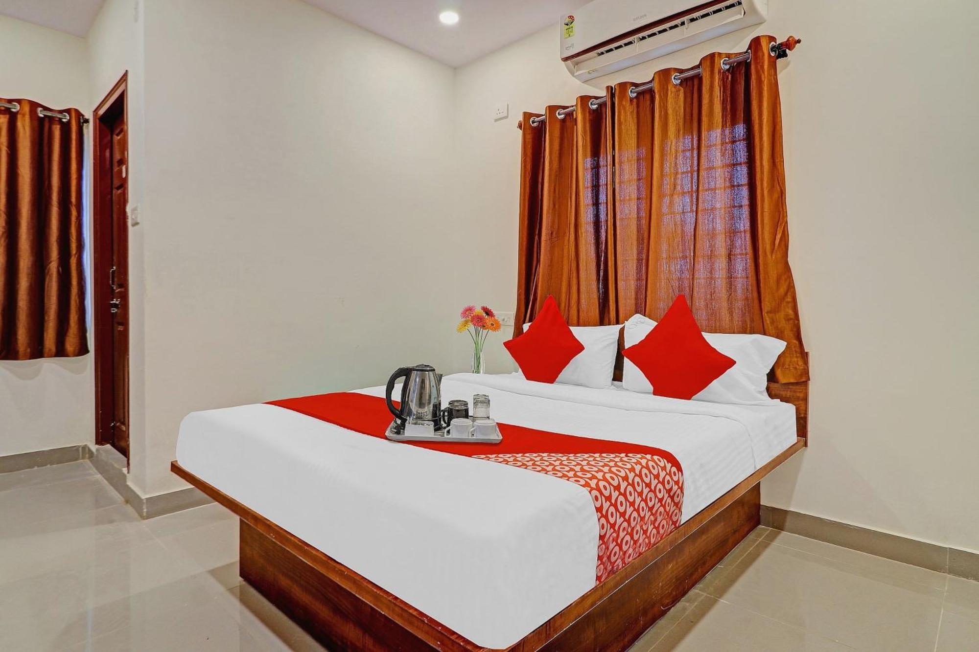 Hotel O Night Eye Hyderabad Exterior foto